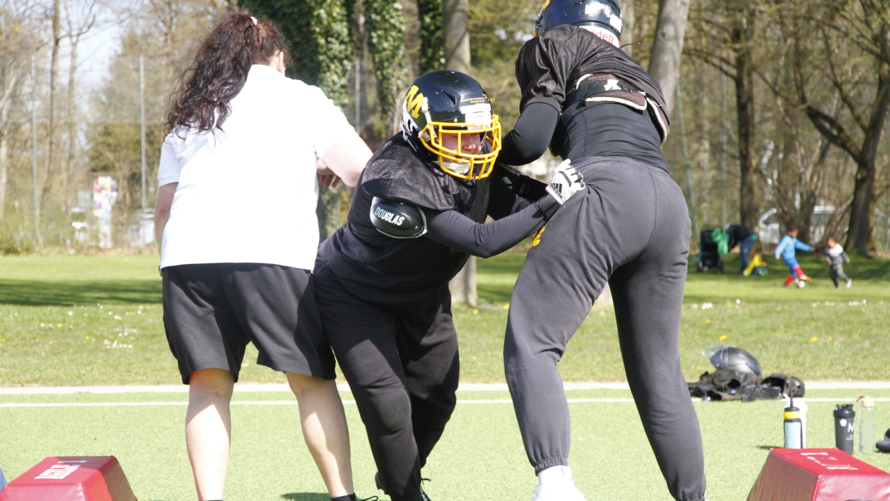 Gemeinsames Trainingscamp der Munich Cowboys Ladies und Fursty Razorbacks Ladies