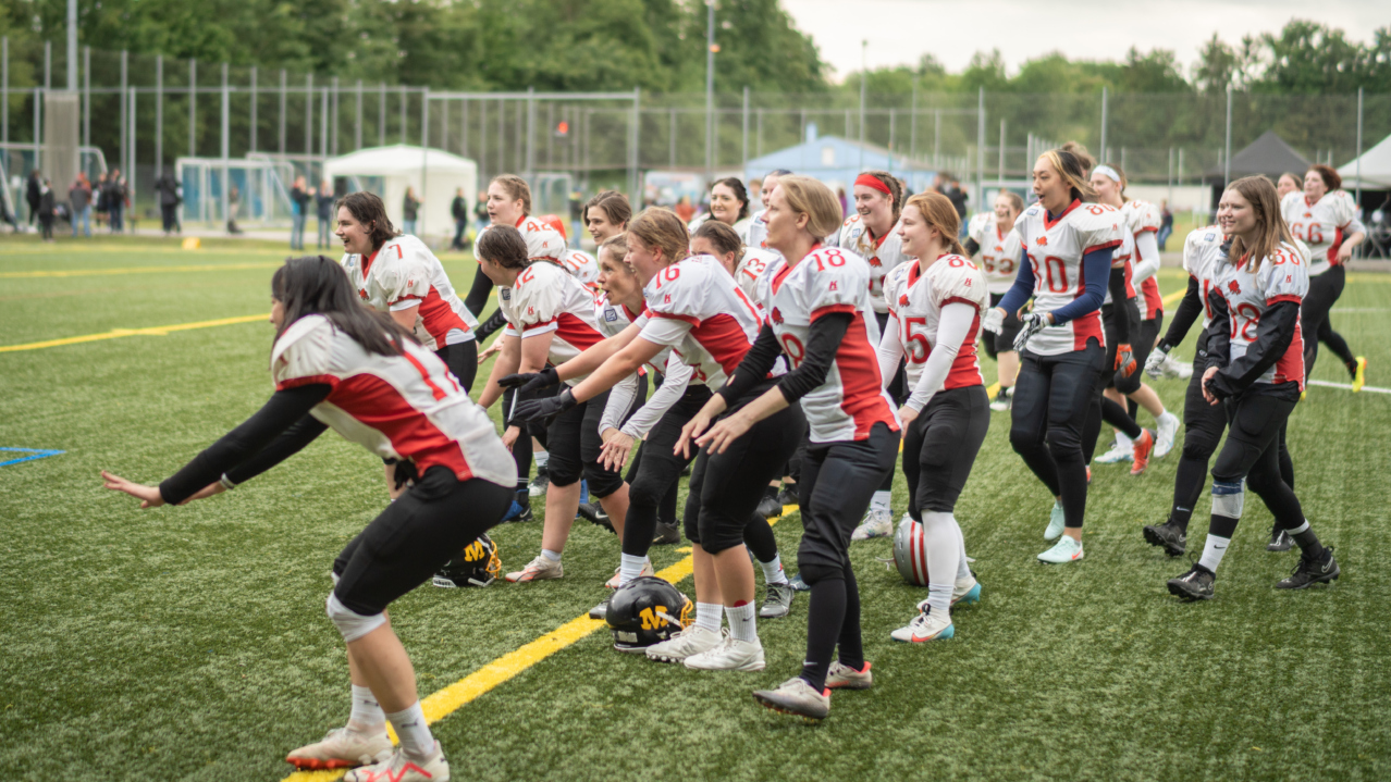 Stark im Regen: SG Cowboys/Razorbacks mit klarem Auswärtssieg in Dachau