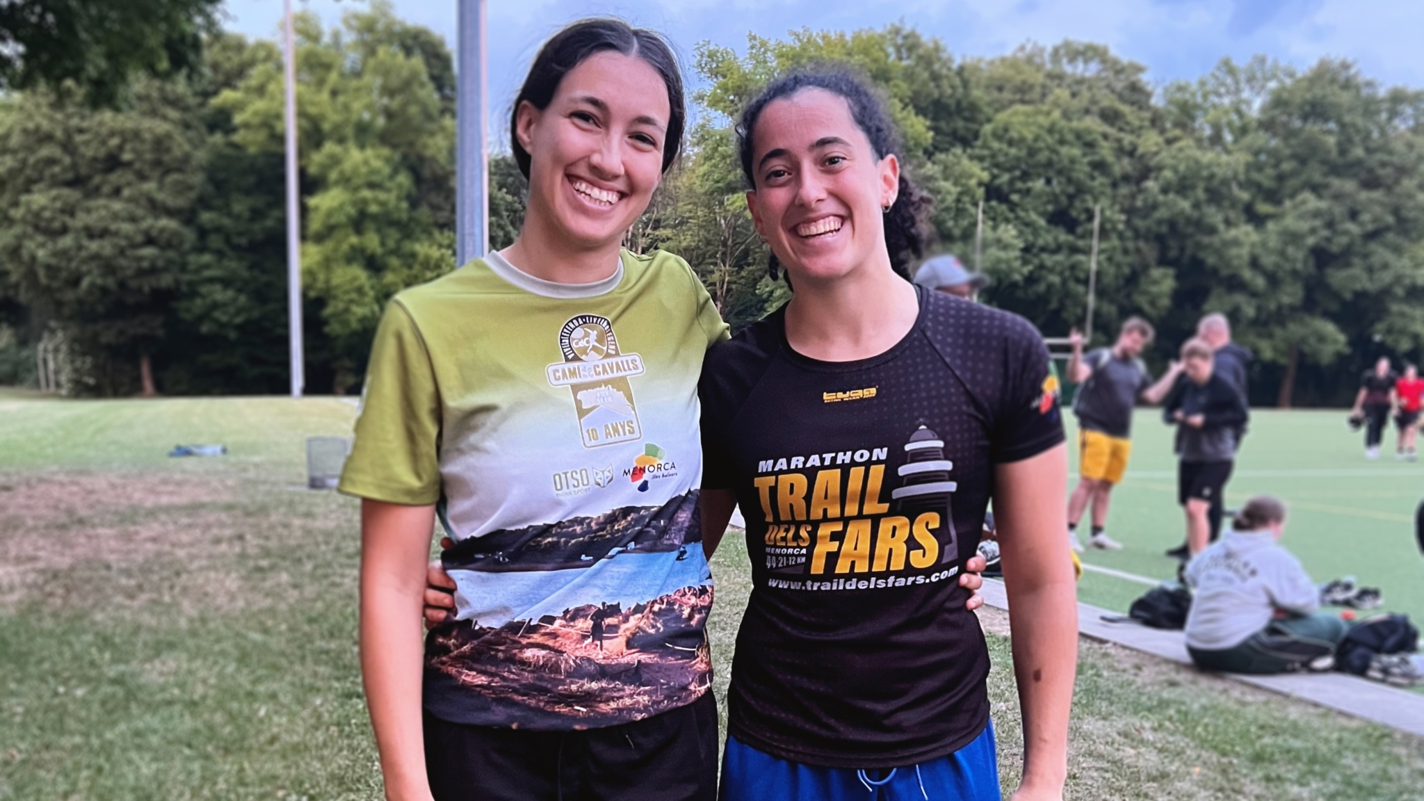 Zwei Europameisterinnen, ein Ziel: Unsere Spielerinnen Ruth und Anna stellen sich am 21. Juni dem Tryout der spanischen Nationalmannschaft.